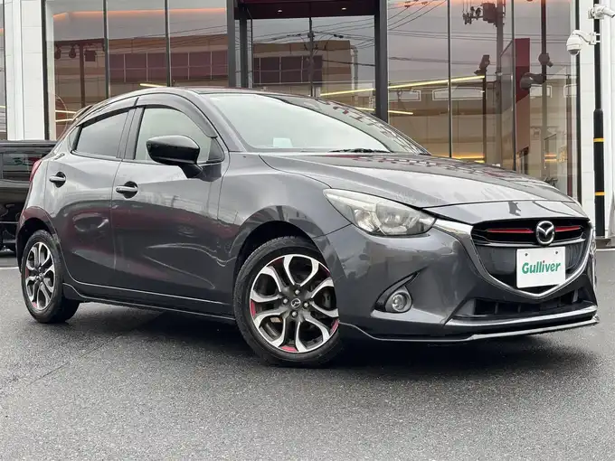 新着情報“デミオXDツーリング”2015年式メテオグレーマイカ入荷しました！