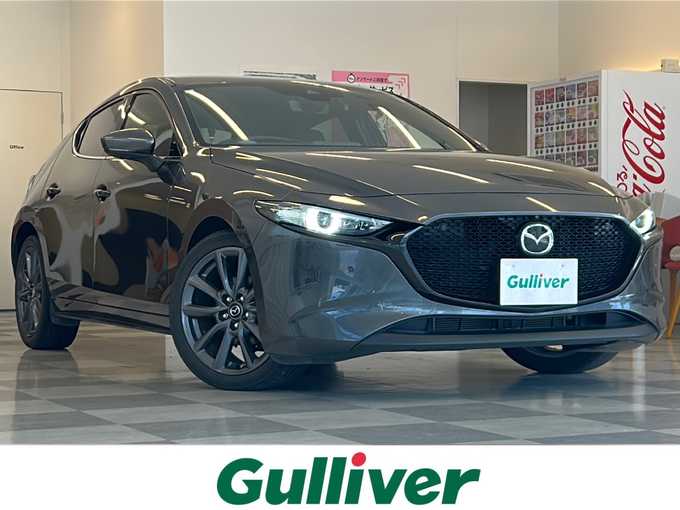 新着情報“ＭＡＺＤＡ３ファストバック20Sバーガンディ セレクション”2020年式マシーングレープレミアムM入荷しました！