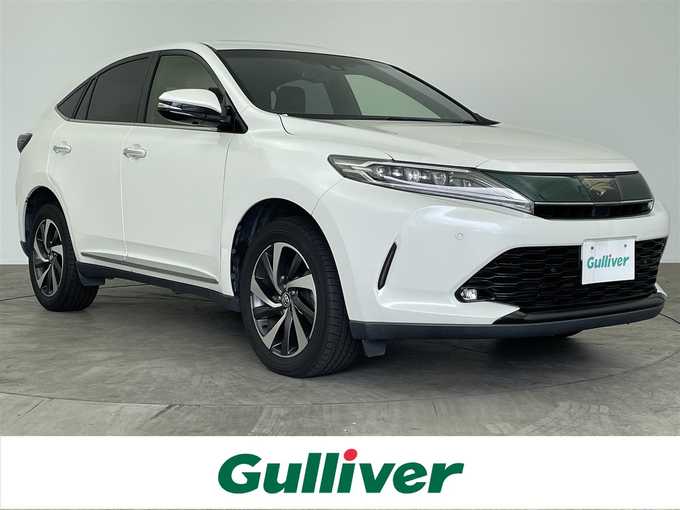 新着情報“ハリアープレミアム”2017年式ホワイトパールクリスタルシャイン入荷しました！