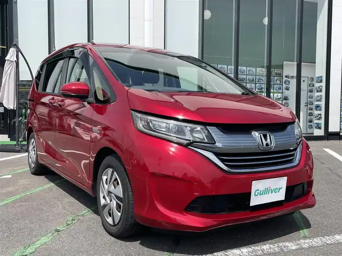 新着情報“フリードハイブリッドハイブリッド・Gホンダセンシング”2018年式プレミアムクリスタルレッドM入荷しました！