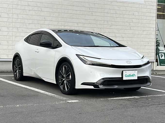 新着情報“プリウスZ”2023年式プラチナホワイトパールマイカ入荷しました！