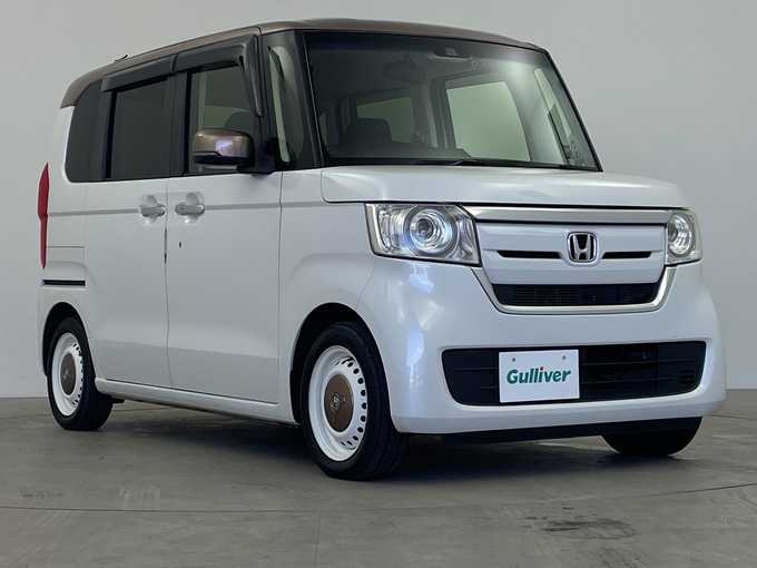 新着情報“Ｎ－ＢＯＸG・Lホンダセンシング 特別仕様車カッパーブラウンスタイル”2018年式プラチナホワイトパール入荷しました！