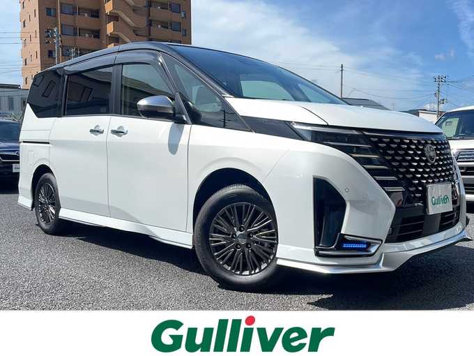 新着情報“セレナオーテック”2023年式パールⅡ入荷しました！