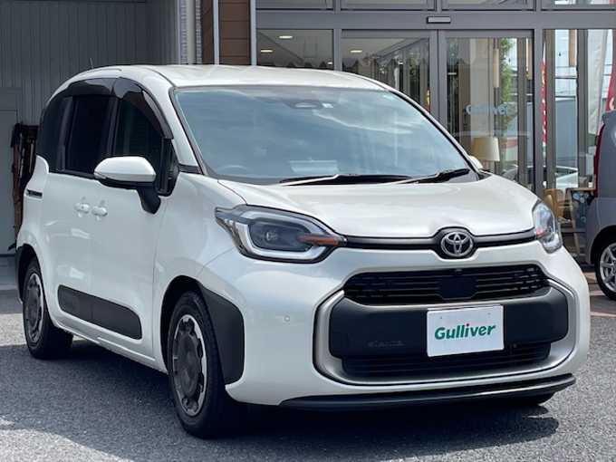 新着情報“シエンタZ”2022年式ホワイトパールクリスタルシャイン入荷しました！