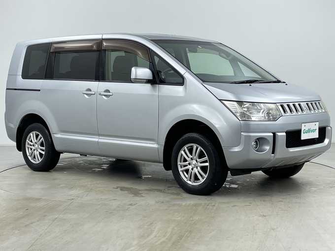 新着情報“デリカＤ：５M”2012年式クールシルバーメタリック入荷しました！