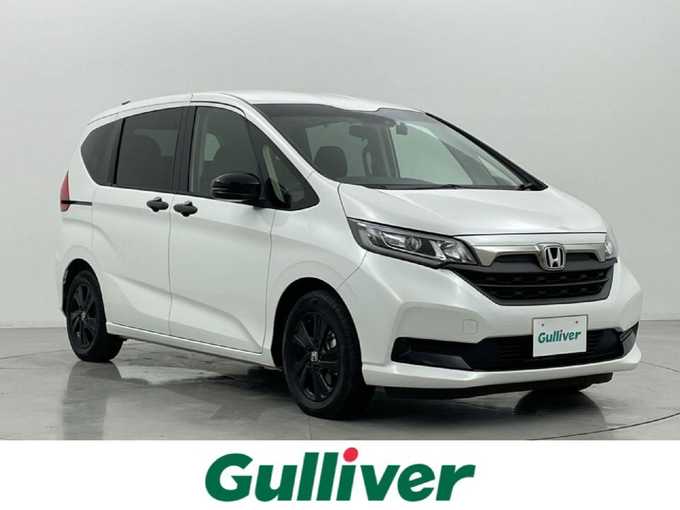 新着情報“フリードハイブリッドハイブリッド・Gブラックスタイル”2022年式プラチナホワイトパール入荷しました！