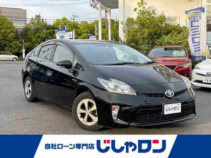 新着情報“プリウスS”2012年式ブラック入荷しました！