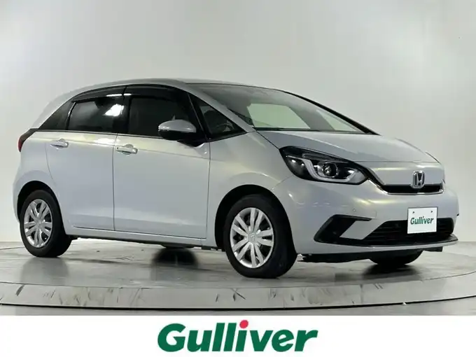 新着情報“フィットe:HEVホーム”2020年式プレミアムサンライトホワイトパール入荷しました！