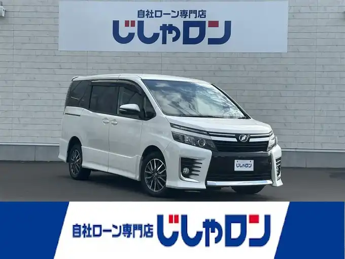 新着情報“ヴォクシーZS”2014年式ホワイトパールクリスタルシャイン入荷しました！