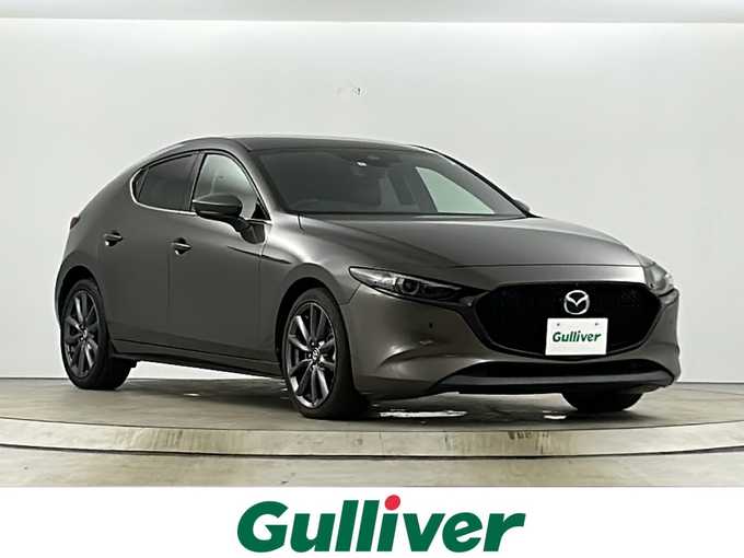 新着情報“ＭＡＺＤＡ３ファストバック20Sバーガンディ セレクション”2019年式チタニウムフラッシュマイカ入荷しました！