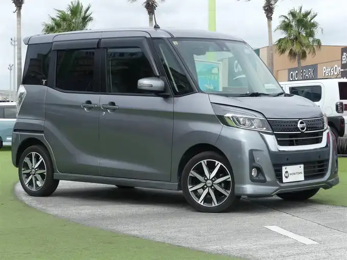 新着情報“デイズルークスハイウェイスター X Vセレクション”2018年式チタニウムグレーメタリック入荷しました！