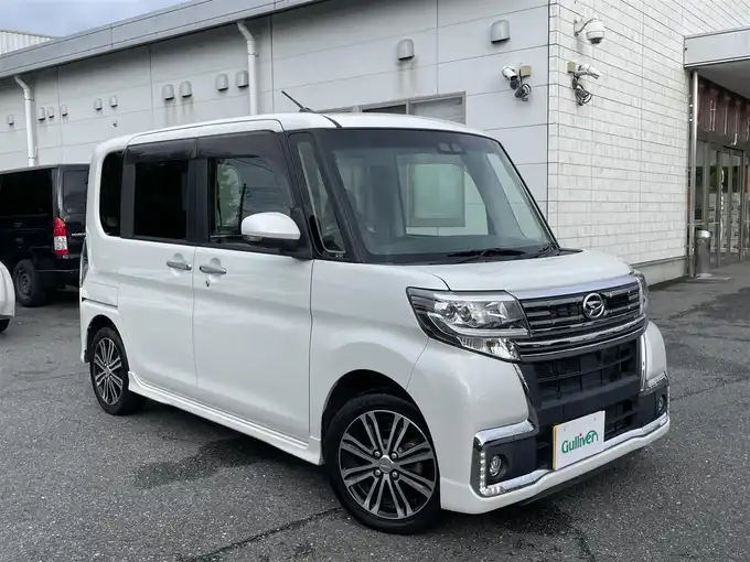 新着情報“タントカスタムRS トップエディションSAⅢ”2018年式パールホワイトⅢ入荷しました！