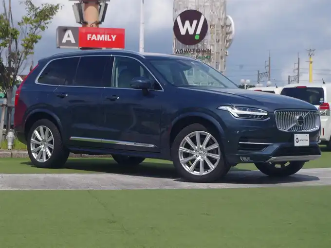 新着情報“ＸＣ９０D5 AWD インスクリプション”2020年式デニムブルーメタリック入荷しました！