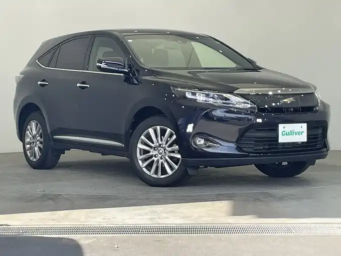 新着情報“ハリアープレミアム アドバンスドパッケージ”2016年式ブラック入荷しました！