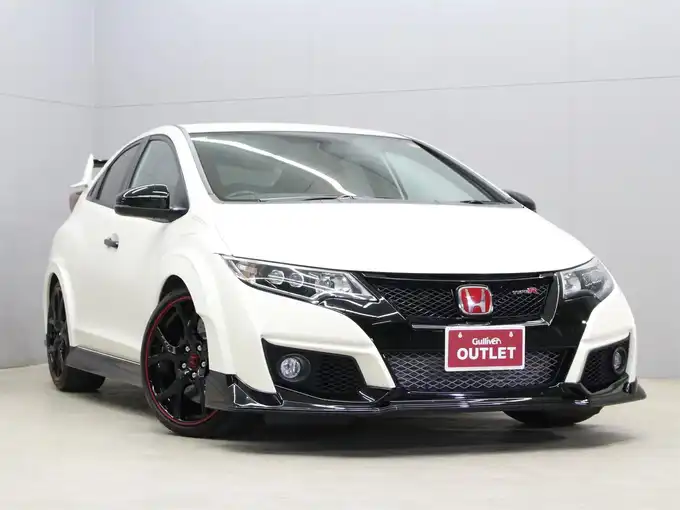 新着情報“シビックタイプR”2016年式チャンピオンシップホワイト入荷しました！