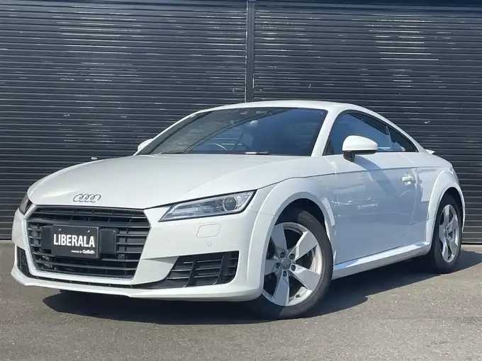 新着情報“ＴＴクーペ1．8TFSI”2017年式グレイシアホワイトメタリック入荷しました！