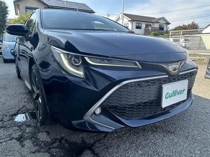 新着情報“カローラスポーツG Z”2019年式ブラッキッシュアゲハガラスフレーク入荷しました！