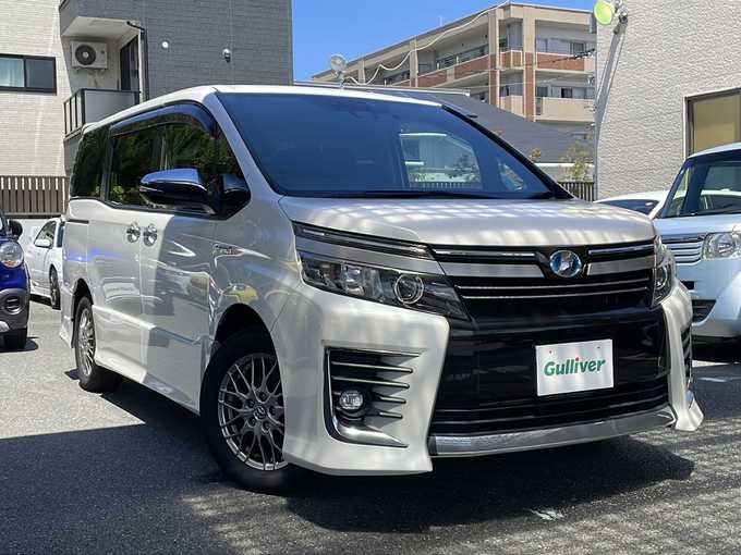 新着情報“ヴォクシーハイブリッドZS 煌Ⅱ”2016年式ホワイトパールクリスタルシャイン入荷しました！