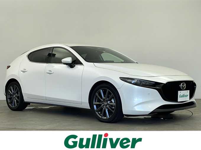 新着情報“ＭＡＺＤＡ３ファストバックXDプロアクティブ ツーリングセレクション”2023年式スノーフレイクホワイトパールマイカ入荷しました！