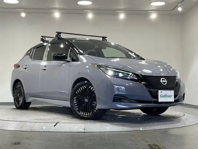 新着情報“リーフX Vセレクション”2023年式ステルスグレー/スーパーブラック入荷しました！