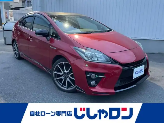 新着情報“プリウスSツーリングセレクション・G’s”2013年式レッドマイカメタリック入荷しました！