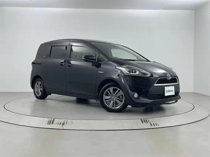 新着情報“シエンタハイブリッドX”2015年式ブラックマイカ入荷しました！