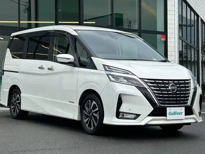 新着情報“セレナハイウェイスターV”2020年式ブリリアントホワイトパール入荷しました！