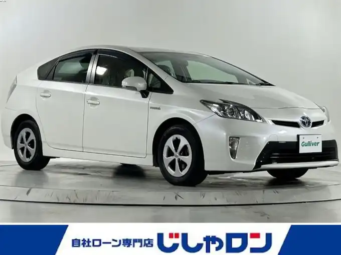 新着情報“プリウスS”2014年式ホワイトパールクリスタルシャイン入荷しました！