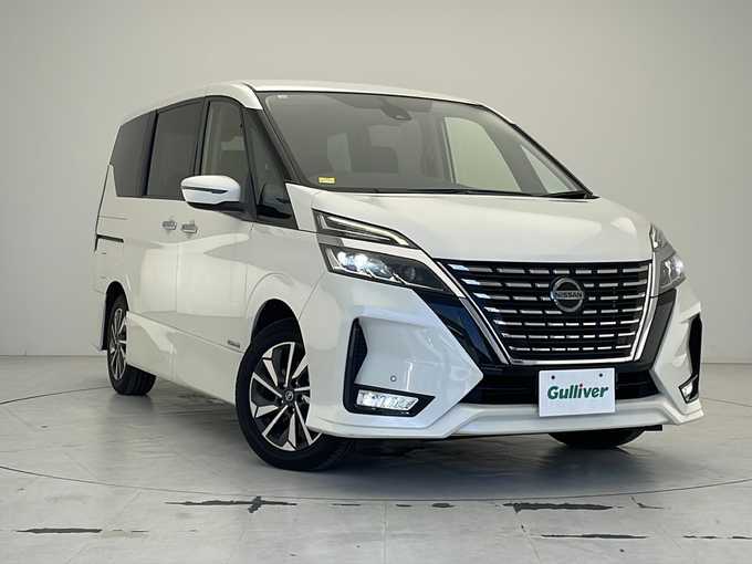 新着情報“セレナハイウェイスターV”2019年式ブリリアントホワイトパール入荷しました！