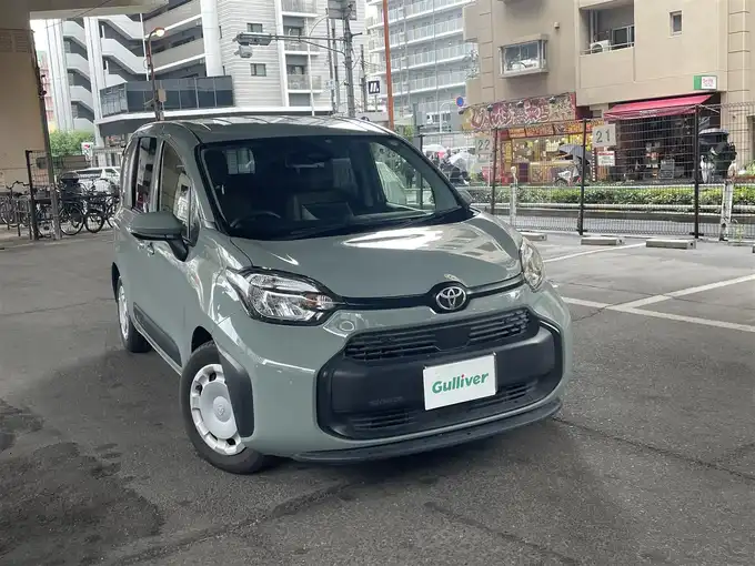 新着情報“シエンタG”2023年式アーバンカーキ入荷しました！