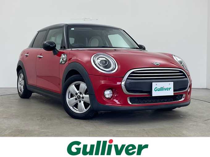 新着情報“ＭＩＮＩヴィクトリア”2018年式赤入荷しました！