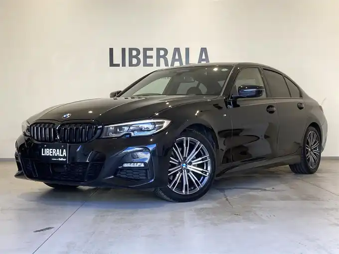 新着情報“３シリーズ320d xDrive Mスポーツ”2020年式サファイアブラックP入荷しました！