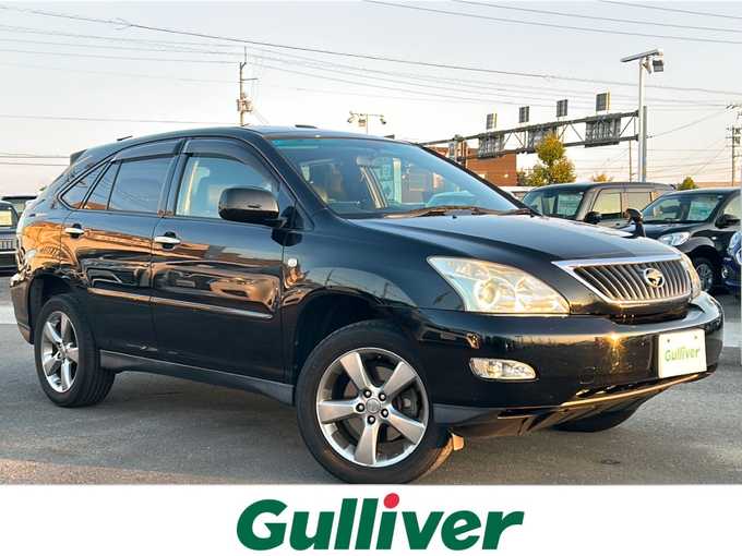 新着情報“ハリアー240G プレミアムLパッケージ”2010年式ブラック入荷しました！