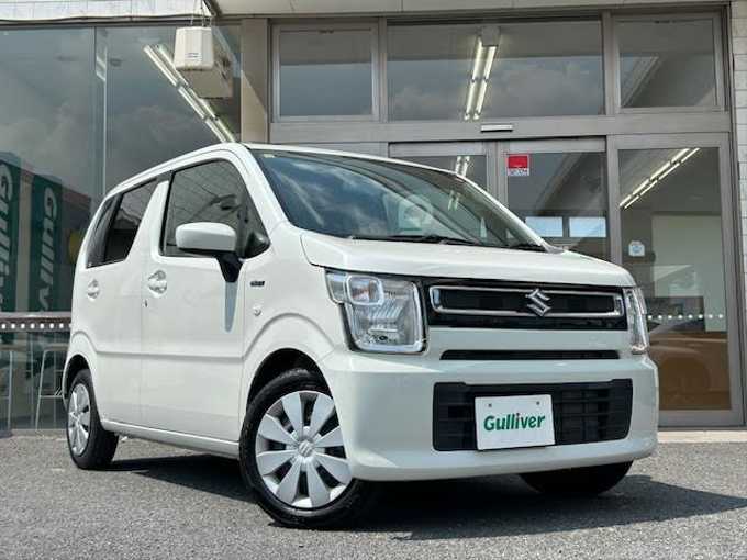 新着情報“ワゴンＲハイブリッドFX セーフティパッケージ装着車”2018年式ピュアホワイトP入荷しました！