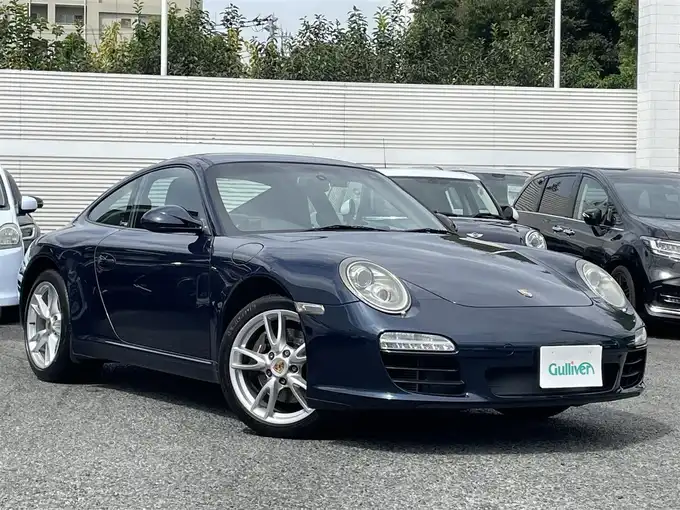 新着情報“９１１カレラ”2010年式紺Ｍ入荷しました！