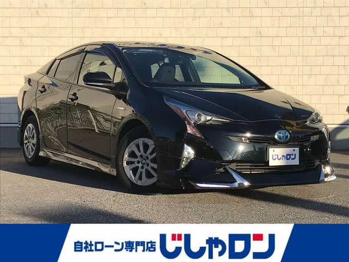 新着情報“プリウスSセーフティプラス”2017年式アティチュードブラックマイカ入荷しました！