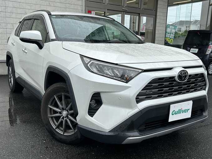 新着情報“ＲＡＶ４G”2019年式ホワイトパールクリスタルシャイン入荷しました！