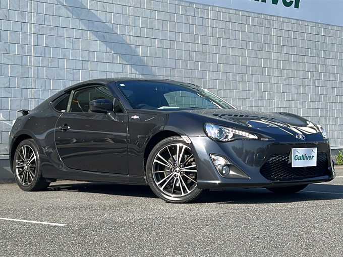 新着情報“８６GTリミテッド”2014年式ダークグレーメタリック入荷しました！