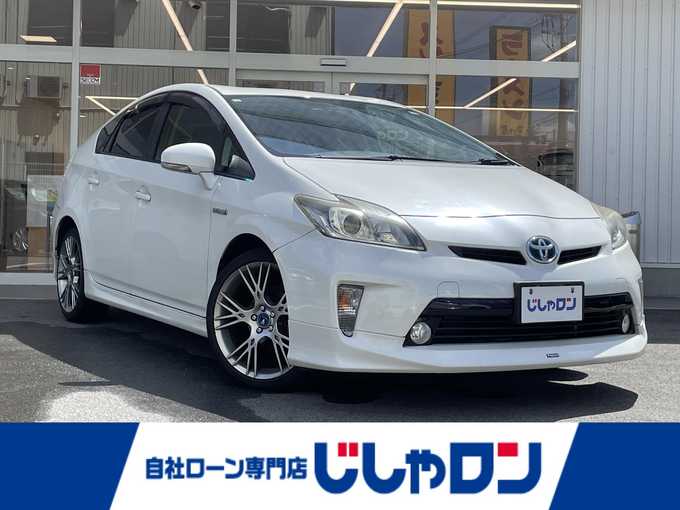 新着情報“プリウスS”2014年式ホワイトパールクリスタルシャイン入荷しました！