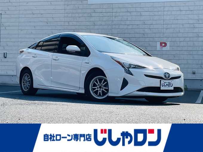 新着情報“プリウスS”2016年式スーパーホワイトⅡ入荷しました！