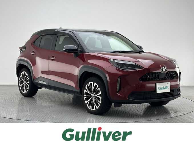 新着情報“ヤリスクロスZ”2023年式ブラックマイカ/センシュアルレッドマイカ入荷しました！