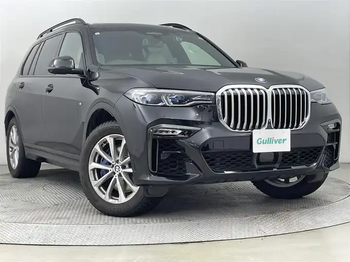 新着情報“Ｘ７xDrive 35d Mスポーツ”2019年式サファイアブラックP入荷しました！