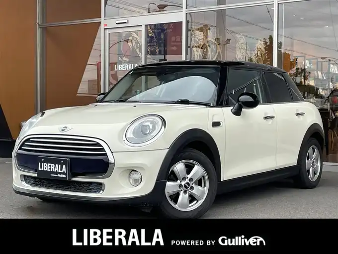 新着情報“ＭＩＮＩクーパー サザーク”2014年式ペッパー・ホワイト入荷しました！