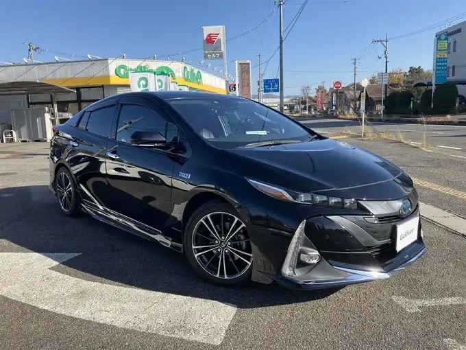 新着情報“プリウスＰＨＶA”2019年式アティチュードブラックマイカ入荷しました！