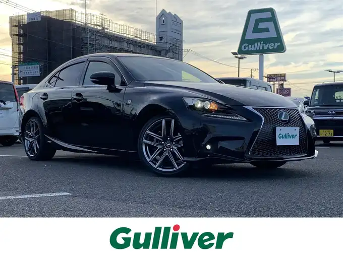 新着情報“ＩＳIS300h Fスポーツ”2014年式スターライトブラックガラスフレーク入荷しました！