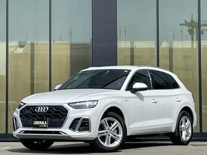 新着情報“Ｑ５スポーツバック40TDIクワトロ Sライン”2021年式白入荷しました！