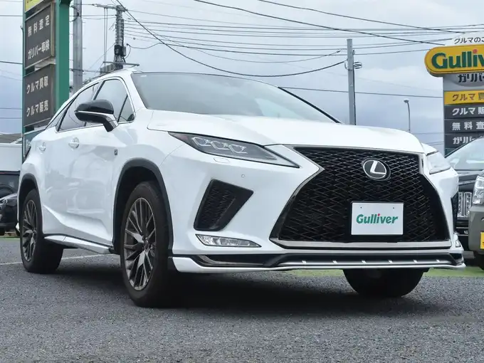 新着情報“ＲＸRX300 Fスポーツ”2020年式ホワイトノーヴァガラスフレーク入荷しました！