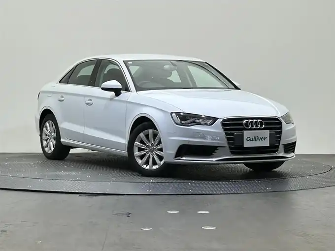 新着情報“Ａ３セダン1．4TFSI”2015年式白入荷しました！