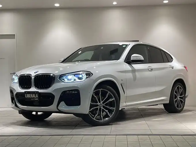 新着情報“Ｘ４xDrive 20d Mスポーツ”2021年式アルピンホワイトⅢ入荷しました！