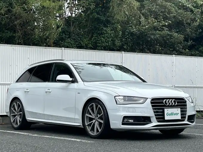 新着情報“Ａ４アバント 2．0 TFSI”2015年式白入荷しました！